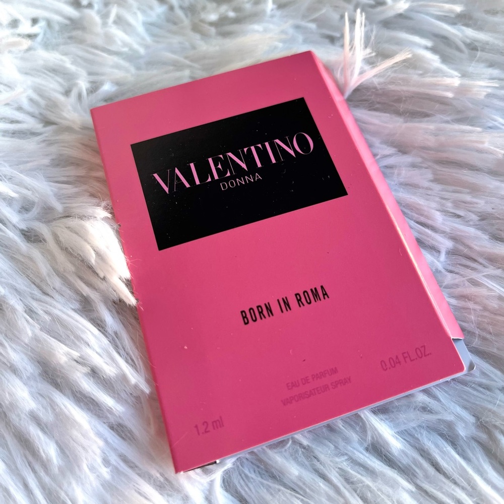 3/$15 🌻 Valentino sample